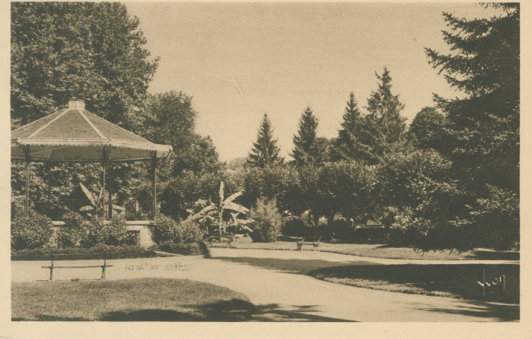 Brive-la-Gaillarde : "La douce France - 742 - Brive (Corrèze) - Jardin de la Guierle".