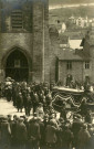 Le cortège.