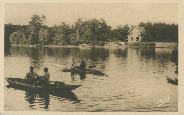 Clergoux : "La Corrèze touristique - 177 Clergoux - Etang Prévost - Canotage, pêche, baignade, restaurant".