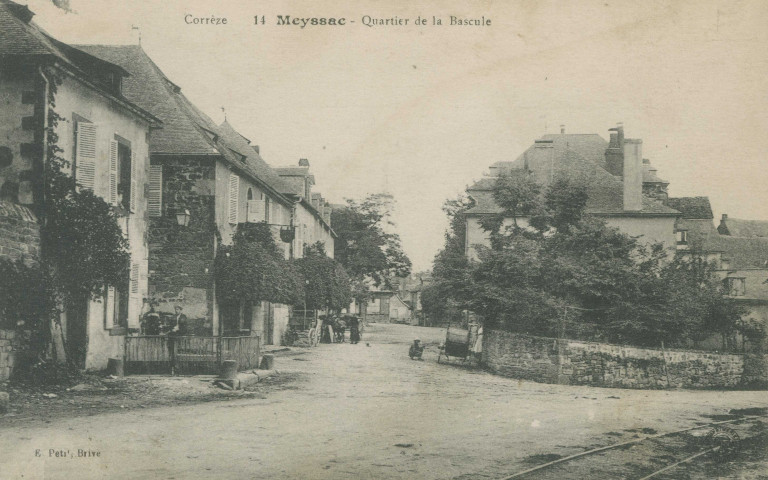 Meyssac : "Corrèze 14 Meyssac - Quartier de la bascule".