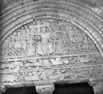 Tympan du portail de l'église.