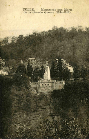 "Tulle. - Monument aux Morts de la Grande Guerre (1914-1918)".