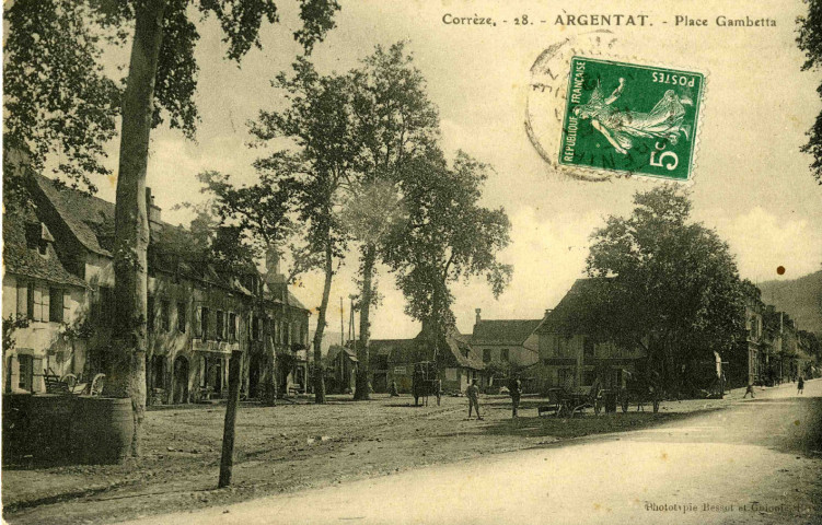 "Corrèze - 28 - Argentat. Place Gambetta".