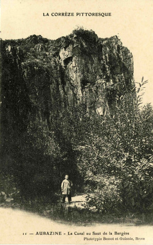 "11 - Aubazine - Le Canal au Saut de la Bergère".