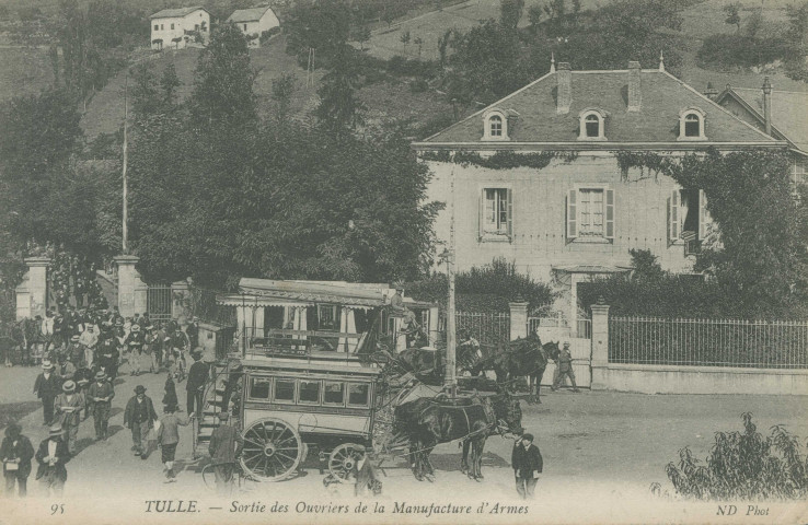 Tulle : "95 Tulle. - Sortie des ouvriers de la Manufacture d'armes".