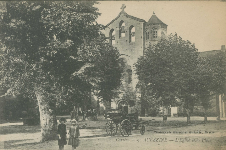 Aubazine : "Corrèze - 9 - Aubazine - L'église et la place".