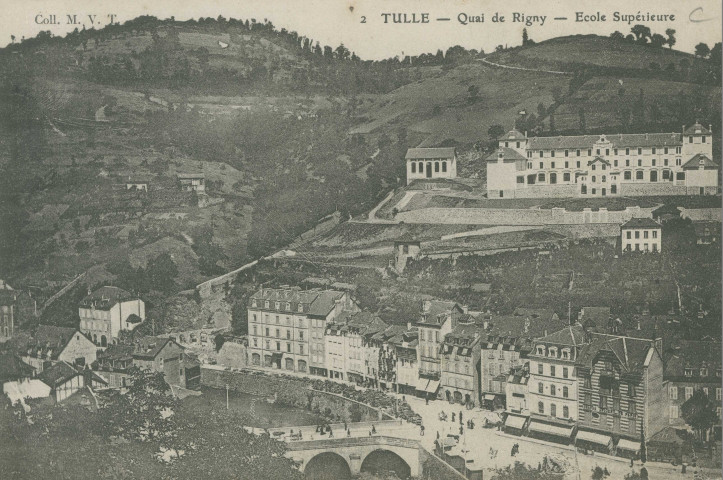 Tulle : "2 Tulle - Quai de Rigny - Ecole supérieure".