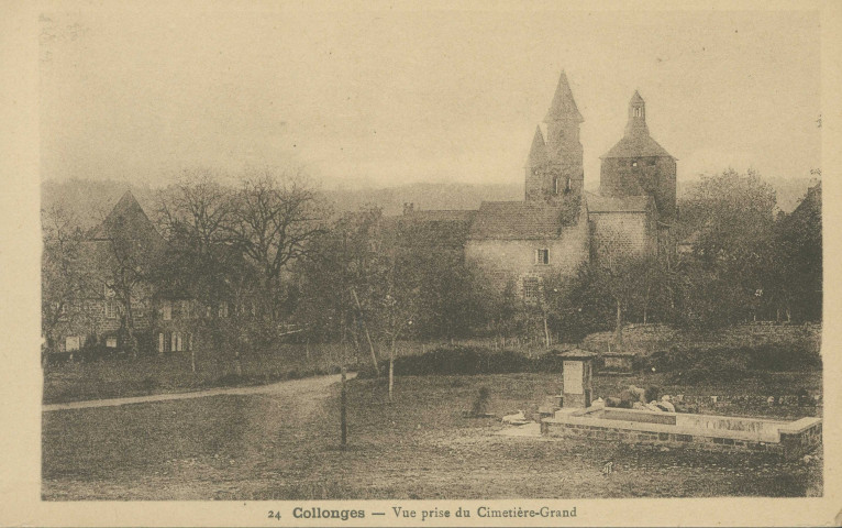Collonges-la-Rouge : "24 Collonges - Vue prise du Cimetière-Grand".