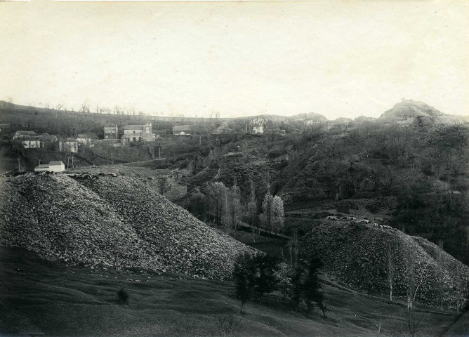 Travassac, les ardoisières.