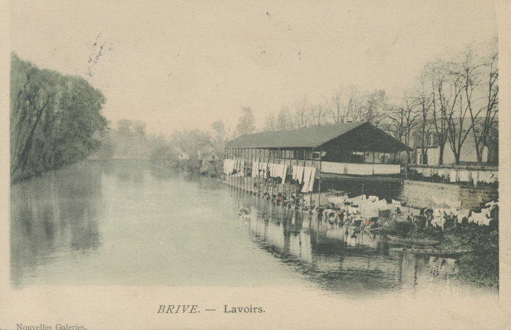 Brive-la-Gaillarde : "Brive. Lavoirs.".