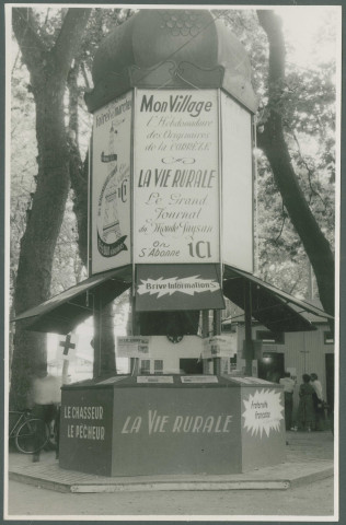 Le kiosque à journaux.