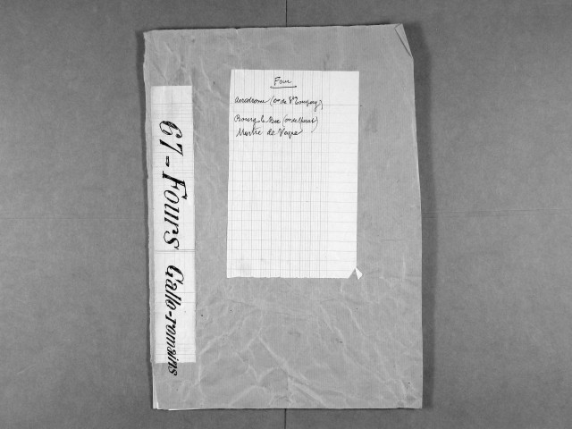 Maisons gallo-romaines, colonnes, fours, enceintes, camps.