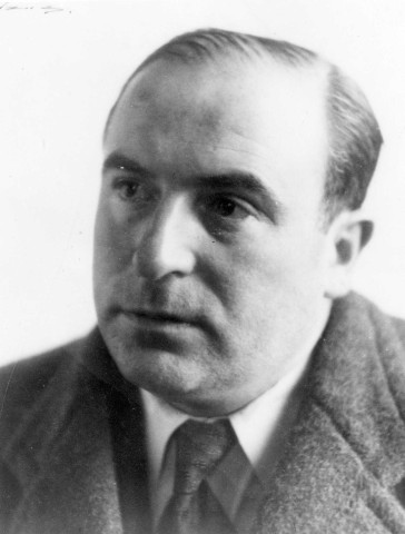 Photographie d'identité.