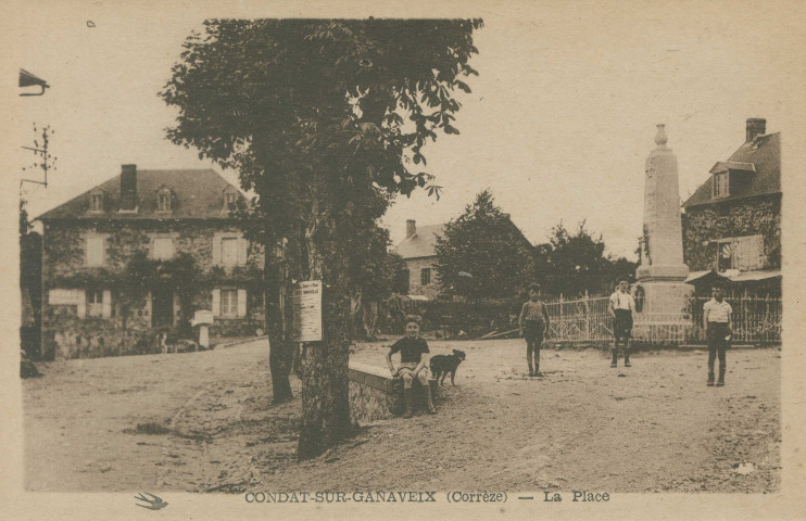 Condat-sur-Ganaveix : "Condat-sur-Ganaveix (Corrèze) - La place".
