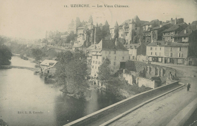 Uzerche : "12. Uzerche - Les vieux châteaux".