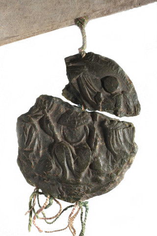 Lettres patentes de Louis XIV accordant la naturalité à Jean Casimir de Baluze, fils d'Antoine Baluze, gentilhomme de la province de Limousin et de damoiselle Cécile de Viel de la province de Normandie (parchemin, français). 1670