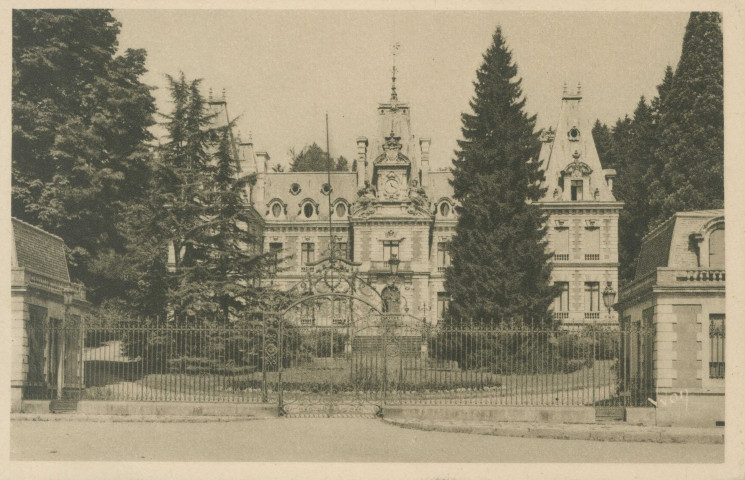 Tulle : "728 - Tulle (Corrèze) - La préfecture.".