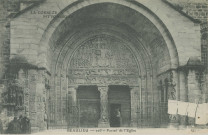 Beaulieu-sur-Dordogne : "La Corrèze pittoresque - Beaulieu - 203 - Portail de l'église".