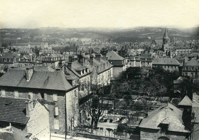 Vue prise depuis l'hôtel Terminus, "Brive du Terminus".