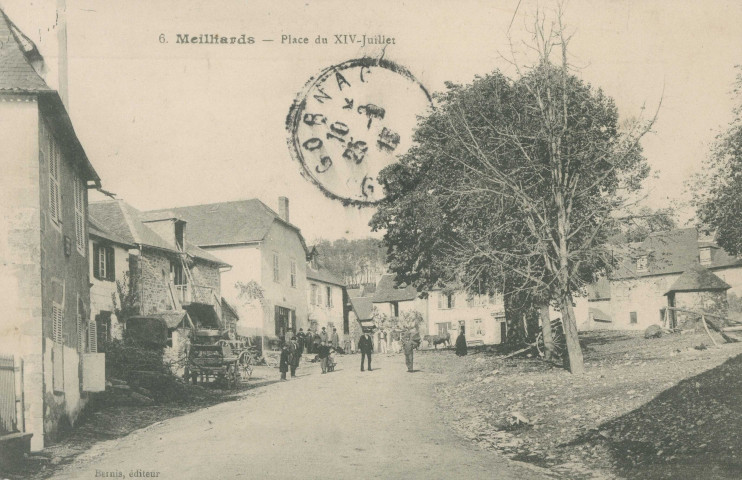 Meilhards : "6. Meilhards - Place du XIV-Juillet".