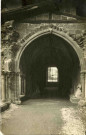"Cloître de Tulle, porte d'entrée du Musée Lapidaire".