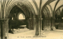 "227. - Tulle - Les cloîtres - Entrée de la Salle Capitulaire".
