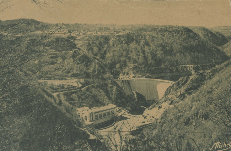 Liginiac : "Gorges de la Dordogne (Corrèze-Cantal) - 746. barrage de Marèges - Vue d'ensemble prise du Cantal".
