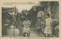 45. Nos campagnes - La coupe de cheveux - Vieille coutume limousine". "Autrefois : Dans nos campagnes, les jours de foire, des marchands installés sur les places achetaient les chevelures de jeunes filles et procédaient eux-mêmes à l'opération. Cette photographie représente une de ces ventes qui sera soldée par la remise d'une jolie robe. - Aujourd'hui...".