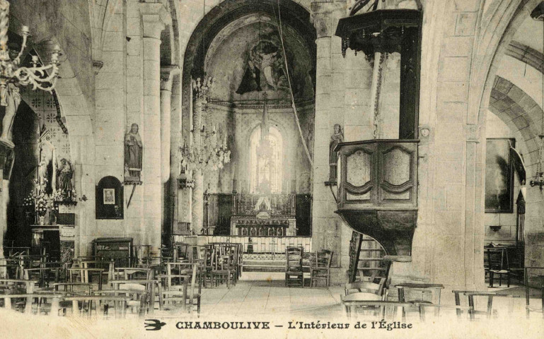 "Chamboulive - L'Intérieur de l'Eglise."