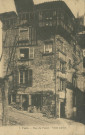 Tulle : "7. Tulle - Rue du Fouret - Vieille maison".