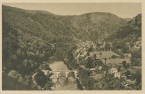 Soursac : "Gorges de la Dordogne - Vue générale de Spontour (commune de Soursac)".