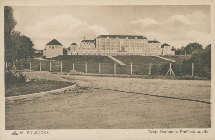 Egletons : "16 Egletons - Ecole nationale professionnelle".