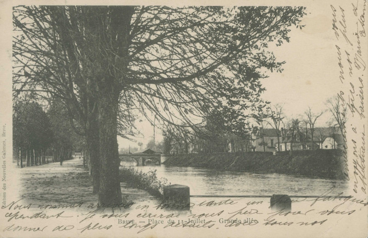 Brive-la-Gaillarde : "Brive. - Place du 14-Juillet. - Grande allée".