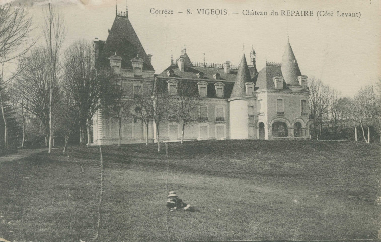 Vigeois : "Corrèze - 8. Vigeois - Château du Repaire (côté Levant)".