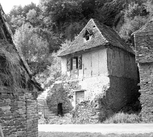 Maison traditionnelle, route de Gagnac.