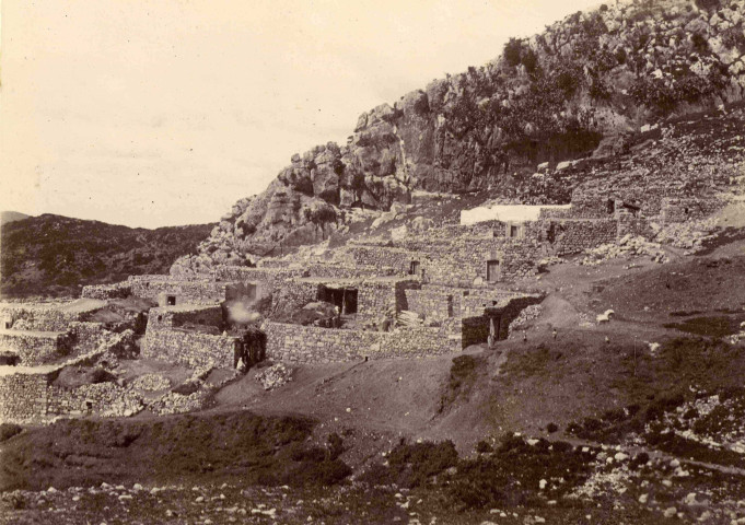 Au pied du djebel Zaghouan, un village : Sidi-Medinet-el-Allah.