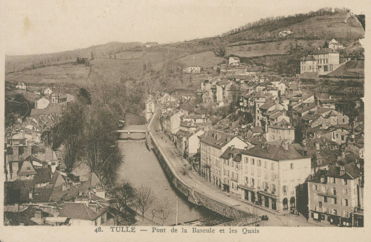 Tulle : "48. Tulle - Pont de la Bascule et les quais".