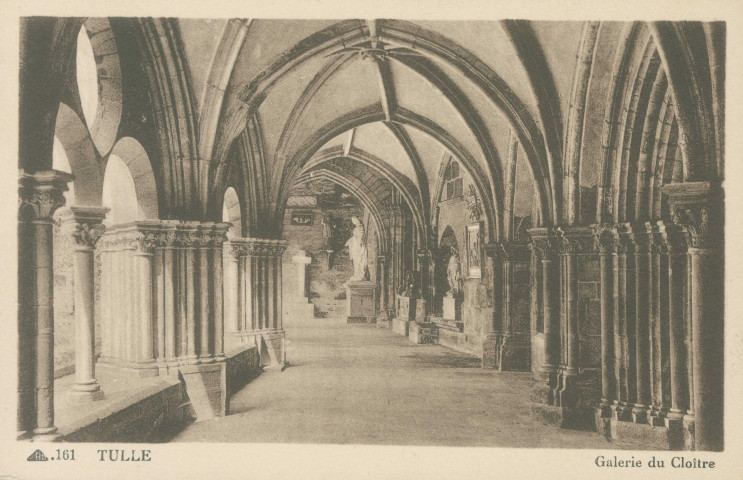 Tulle : "161 Tulle - Galerie du cloître".