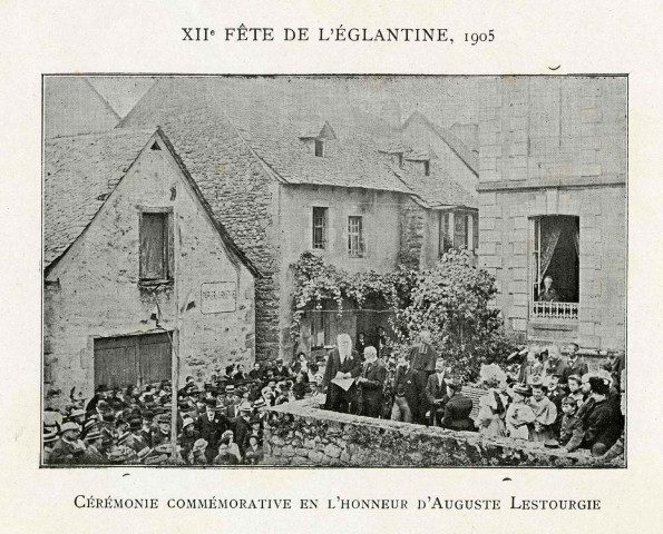 "XIIe fête de l'Eglantine. Cérémonie commémorative en l'honneur d'Auguste Lestourgie.