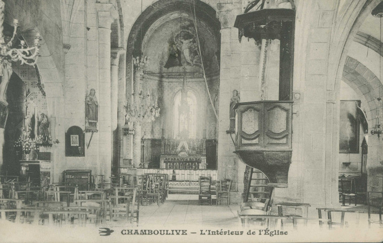 Chamboulive : "Chamboulive - L'intérieur de l'église".