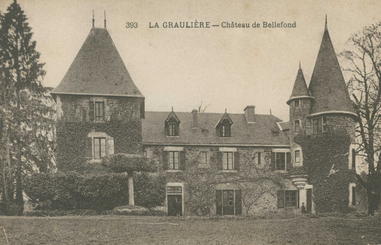 Lagraulière : " 393 La Graulière - Château de Bellefond".