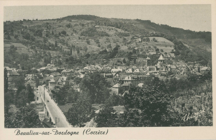 Beaulieu-sur-Dordogne : "Beaulieu-sur-Dordogne (Corrèze) - 5349. Vue générale et le pont sur la Dordogne".