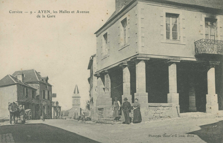 Ayen : "Corrèze - 9 - Ayen - Les halles et avenue de la gare".