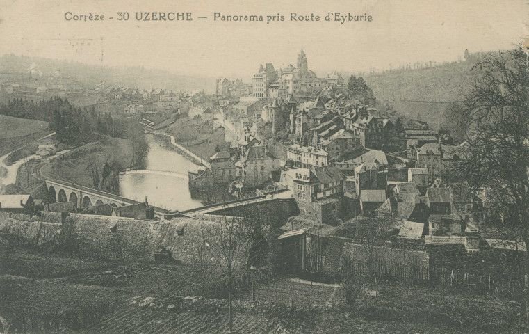 Uzerche : "Corrèze - 30 Uzerche - Panorama pris route d'Eyburie".