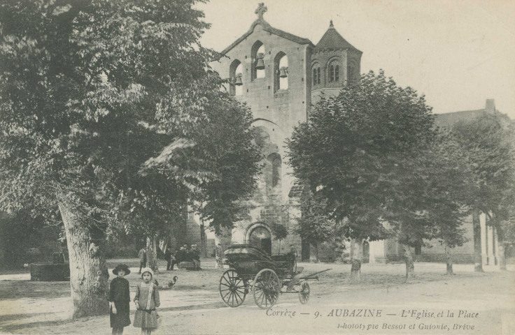 Aubazine : "Corrèze - 9 - Aubazine - L'église et la place".