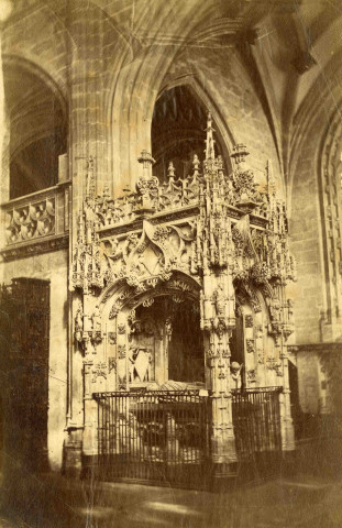 Mausolée de la princesse Marguerite d'Autriche.