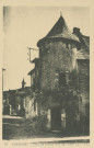 Uzerche : "17 Uzerche - Tour du Prince Noir (fin XIIIe s.).".