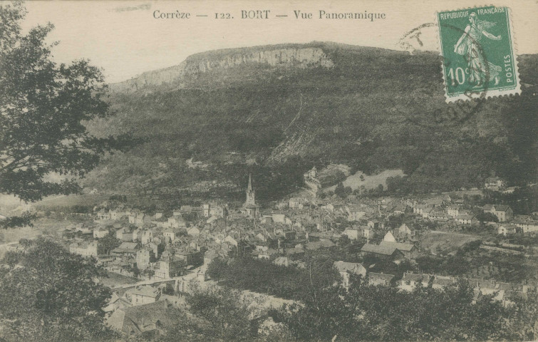 Bort-les-Orgues : "Corrèze - 122 - Bort, vue panoramique".