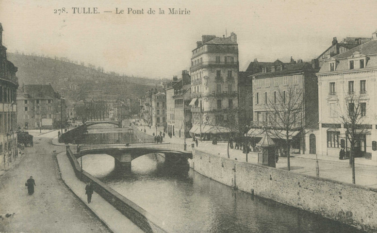 Tulle : "278. Tulle. - Le pont de la mairie".
