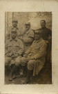 Groupe de soldats du 174e Régiment d'infanterie, dont Baptiste Aumard (debout à droite).